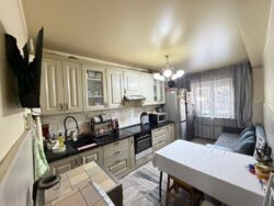 2-��������� �������� � 61 �² � 1/5 ����, ��������� 502� � ����� ��������� ���� 1