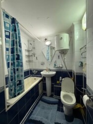 3-��������� �������� � 62.8 �² � 2/5 ����, ������ 117/127 � ���������� ���� 16