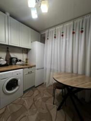 1-��������� �������� � 32 �² � 4/4 ����, �������� 184 � �������� - ����� ����� ���� 7