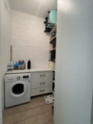 2-��������� �������� � 52.5 �² � 11/13 ����, ��������� 1/3 ���� 8