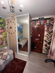 3-��������� �������� � 43.3 �² � 5/5 ����, ������� ������ 221 � ����������� ���� 10