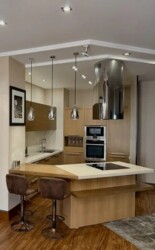 2-��������� �������� � 73 �² � 3/7 ����, ��������� 301 � ���������� ���� 1