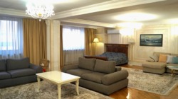 8-��������� �������� � 341 �² � 7/8 ���� �� 380 ��� 〒 ���� 45