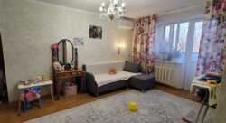 3-��������� �������� � 55 �² � 4/4 ����, ��� ������-1 ����� ����� � 50� ������� ���� 9