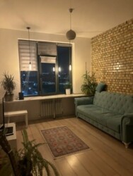 2-��������� �������� � 52.5 �² � 11/13 ����, ��������� 1/3 ���� 12