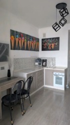 2-��������� �������� � 31.6 �² � 8/10 ����, ������� ������ 326 ���� 2