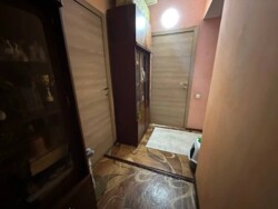 3-��������� �������� � 65 �² � 4/5 ����, ��� �������-2, ����������� 40/1 ���� 9