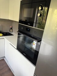 2-��������� �������� � 47 �² � 3/5 ����, ��� ��������, ��-������ 18 � �������� ����������� ���� 3