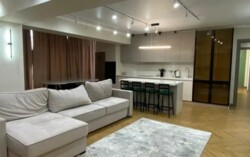 Продается квартира Алматы, Алмалинский р-н, Толе би фото 1 Продается квартира Алматы, Алмалинский р-н, Толе би фото 1