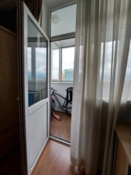 3-��������� �������� � 90 �² � 10/13 ����, ����������� � ���-������ ���� 15