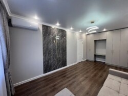 1-��������� �������� � 43.5 �² � 5/9 ����, ��� ������ 25 � ������������� ���� 4