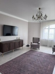 Продается квартира Алматы, Бостандыкский р-н, Ходжанова, 76 фото 1 Продается квартира Алматы, Бостандыкский р-н, Ходжанова, 76 фото 1