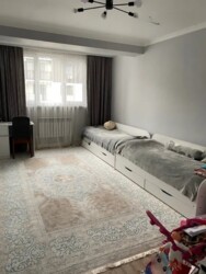 4-��������� �������� � 100 �² � 8/10 ����, ���� �� 285/8 ������ 9 ���� 4