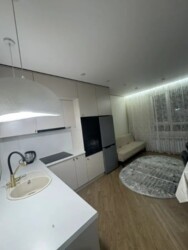 2-��������� �������� � 52.5 �² � 7/18 ����, ������� 31 � ��������� 94 ���� 5