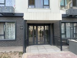 2-��������� �������� � 43,1 �² � 3/7 ����, �������� ������ 169 ���� 24