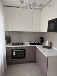 3-��������� �������� � 61 �² � 4/4 ����, ��� ������-2������-2 ���� 8