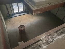 3-��������� �������� � 84 �² � 1/4 ����, ��� �����, ������� 24/1-24/10 ���� 13