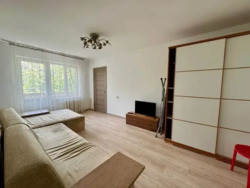 Продается квартира Алматы, Алмалинский р-н, Казыбек би, 126 фото 1 Продается квартира Алматы, Алмалинский р-н, Казыбек би, 126 фото 1