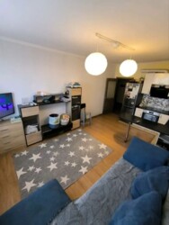 2-��������� �������� � 51.7 �² � 7/12 ����, ���������� 158 � ������� ���� 1