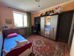 3-��������� �������� � 65 �² � 4/5 ����, ��� �������-2, ����������� 40/1 ���� 3