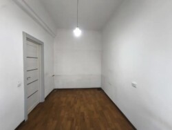 2-��������� �������� � 42 �² � 2/2 ����, ���������� 19 � ������ ���� 7