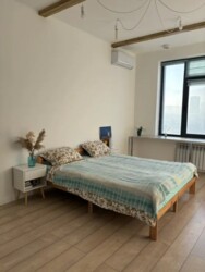 2-��������� �������� � 52.5 �² � 11/13 ����, ��������� 1/3 ���� 7