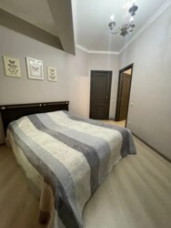 Продается квартира Алматы, Бостандыкский р-н, Жарокова, 137 фото 3 Продается квартира Алматы, Бостандыкский р-н, Жарокова, 137 фото 3