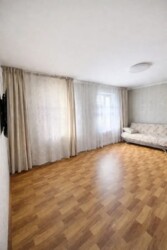 3-��������� �������� � 60 �² � 1/4 ����, ��� �10 � � �����-�������� ���� 7