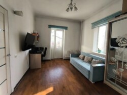 2-��������� �������� � 42 �² � 2/2 ����, ���������� 19 � ������ ���� 1