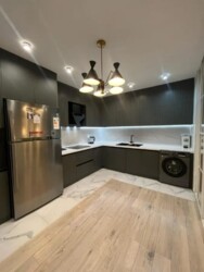 3-��������� �������� � 120 �² � 7/15 ����, ��������� ������ 50 � ����� ���� ���� 11