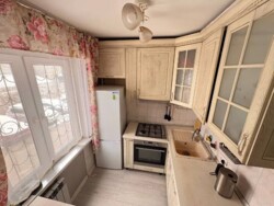 2-��������� �������� � 44 �² � 2/5 ����, ������������ 4 � ����� ���� ���� 4