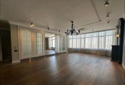 7-��������� �������� � 405 �² � 4/5 ����, ��� ��������� �����, �������� 69� ���� 5