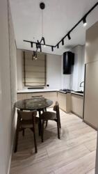 2-��������� �������� � 50 �² � 3/3 ����, ������ 108 ���� 14