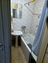 3-��������� �������� � 60 �² � 1/4 ����, ������ 118 � ������ �� ���� 10