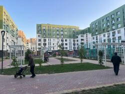 2-��������� �������� � 43,1 �² � 3/7 ����, �������� ������ 169 ���� 9