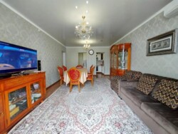 3-��������� �������� � 90 �² � 10/13 ����, ����������� � ���-������ ���� 1