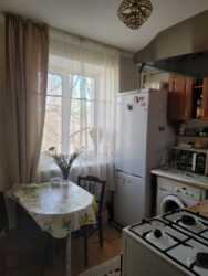 3-��������� �������� � 55 �² � 4/4 ����, ��� ������-1 ����� ����� � 50� ������� ���� 11