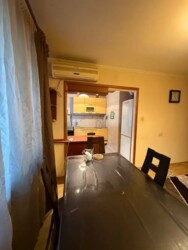 3-��������� �������� � 62.8 �² � 2/5 ����, ������ 117/127 � ���������� ���� 8