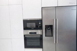 3-��������� �������� � 130 �² � 8/10 ����, ��������� 50 � ������ �� ��������� ������ ���� 18