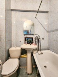 1-��������� �������� � 33 �² � 5/5 ����, ��� ��������, ��. ���-������ 77 ���� 11