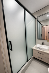 3-��������� �������� � 85 �² � 13/16 ����, ����������� 217 ���� 23