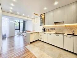 Продается квартира Алматы, Алмалинский р-н, Толе би, 189/3 фото 2 Продается квартира Алматы, Алмалинский р-н, Толе би, 189/3 фото 2