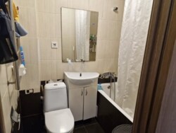 3-��������� �������� � 60 �² � 1/4 ����, ���������� 97 � ���������� �������� ���� 11