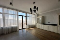 7-��������� �������� � 405 �² � 4/5 ����, ��� ��������� �����, �������� 69� ���� 38