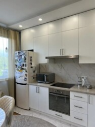 3-��������� �������� � 120 �² � 10/13 ����, ���-������ 101 ���� 13