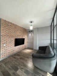 1-��������� �������� � 44.4 �² � 7/13 ����, �������� 194 ���� 4