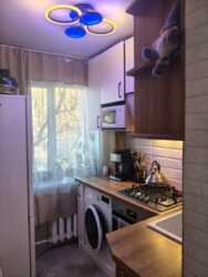 2-��������� �������� � 31.5 �² � 4/4 ����, ������������ 216 � ����������-����������� ���� 9