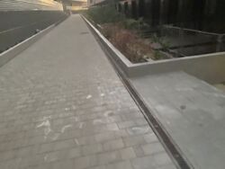 3-��������� �������� � 84 �² � 1/4 ����, ��� �����, ������� 24/1-24/10 ���� 5