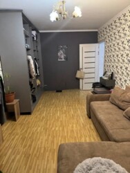 2-��������� �������� � 42 �² � 4/4 ����, ��� �1 ���� 1