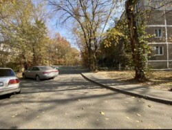 2-��������� �������� � 44 �² � 1/4 ����, ��� �1 60 � �������� ����������� ���� 2